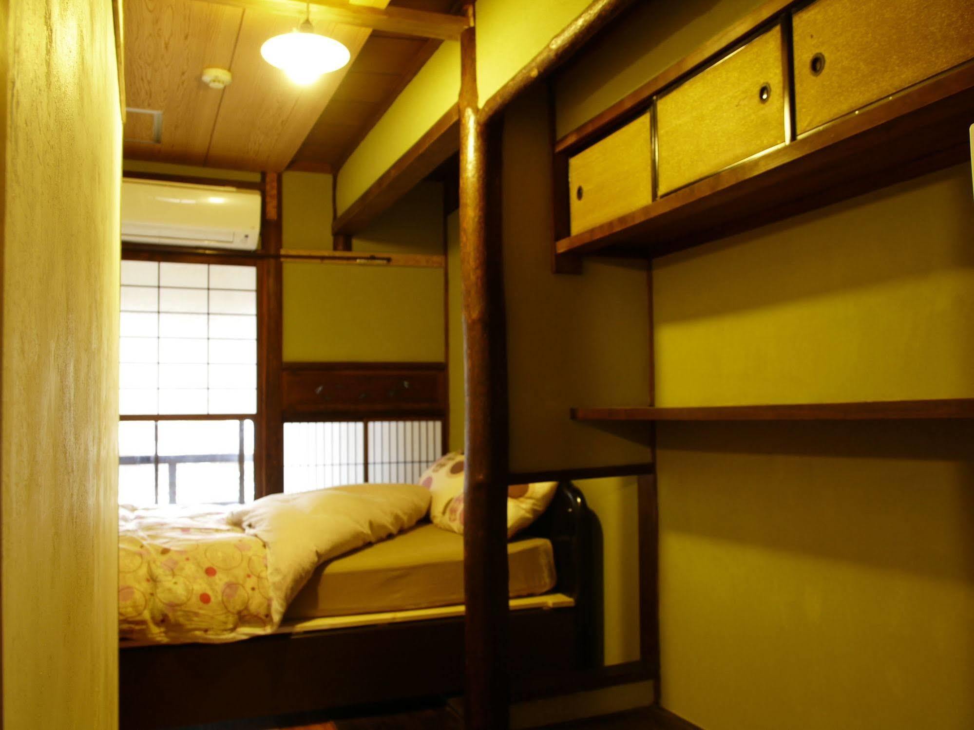 Hostel Mundo Chiquito Кіото Екстер'єр фото